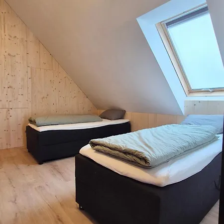 Haus Am Fels, Alpenaster * هيرماجور